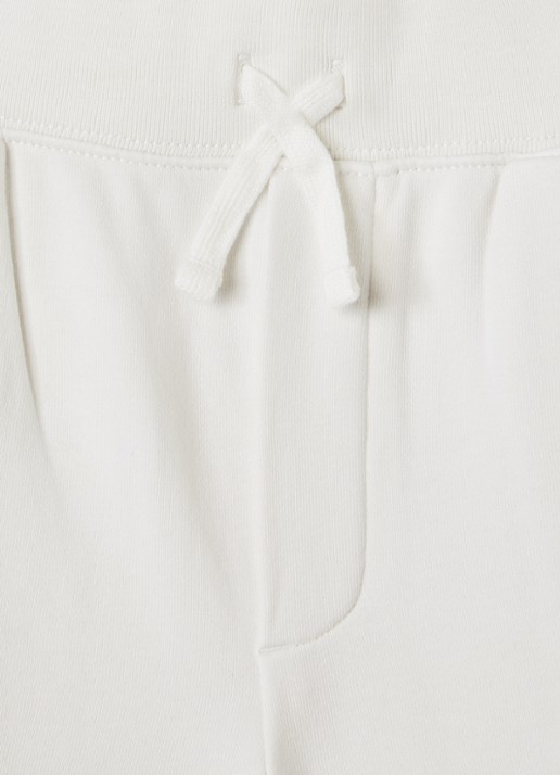Ralph Lauren Straight fit korte jogginbroek met logoborduring - detail gebroken wit