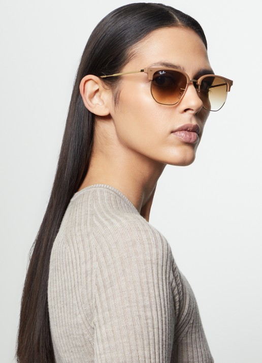Ray-Ban New Clubmaster zonnebril RB4416 - voorkant 2 lichtbruin