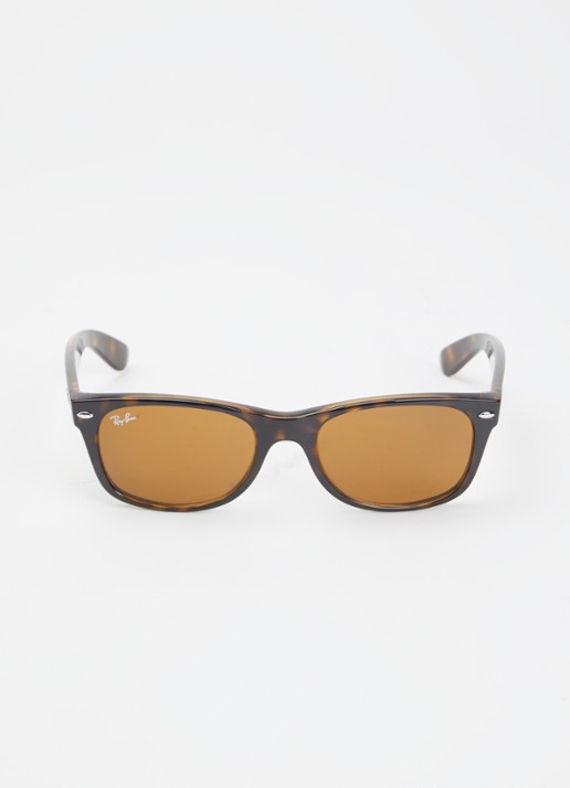 Ray-Ban New Wayfarer zonnebril RB2132 - detail bruin
