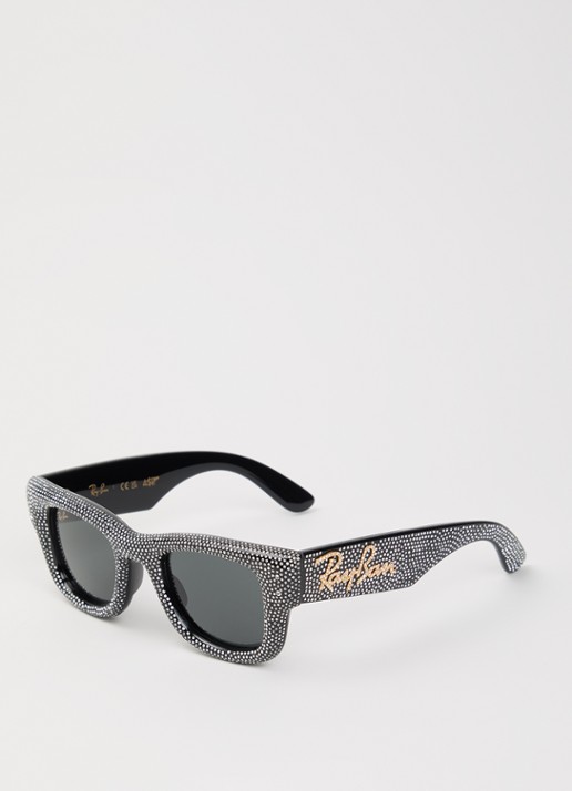Ray-Ban Wayfarer Puffer Crystal zonnebril RB4940B