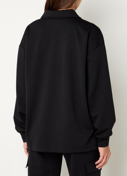 Refined Department Loes fijngebreide polo met logoborduring - achterkant zwart