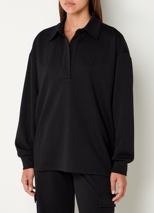 Refined Department Loes fijngebreide polo met logoborduring - detail 4 zwart