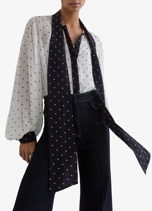 Reiss Arial blouse met sjaalkraag en stippenprint