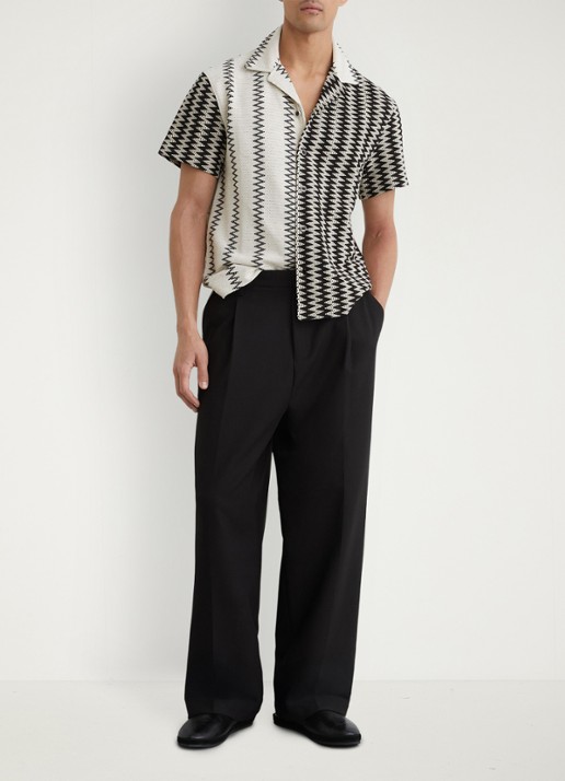 Reiss Dain fijngebreid regular fit overhemd met zigzag dessin - voorkant 7 wit / zwart