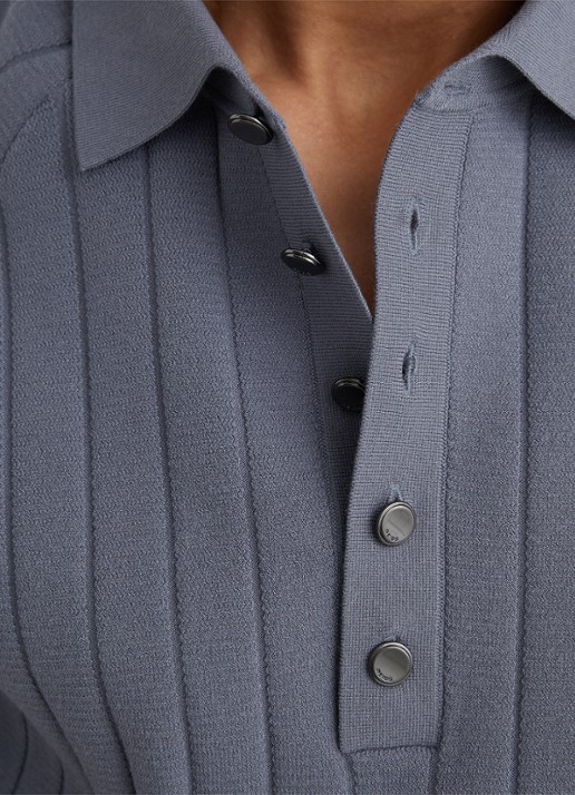 Reiss Dillighan fijngebreide trui met polokraag  - detail 2 steel blue / blauw