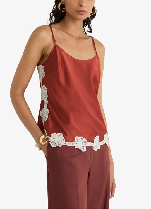 Reiss Doa top van satijn met bloemborduring - detail 4 oranjerood
