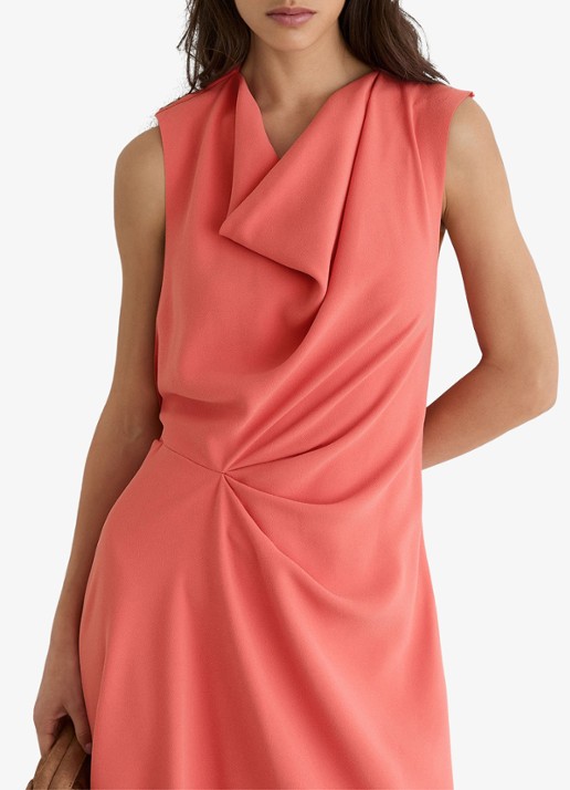 Reiss Dorota midi jurk met watervalhals - detail coral pink / roze