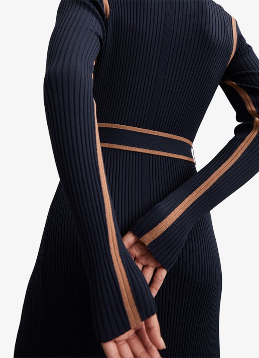 Reiss Ella ribgebreide midi jurk met ceintuur - detail 3 donkerblauw