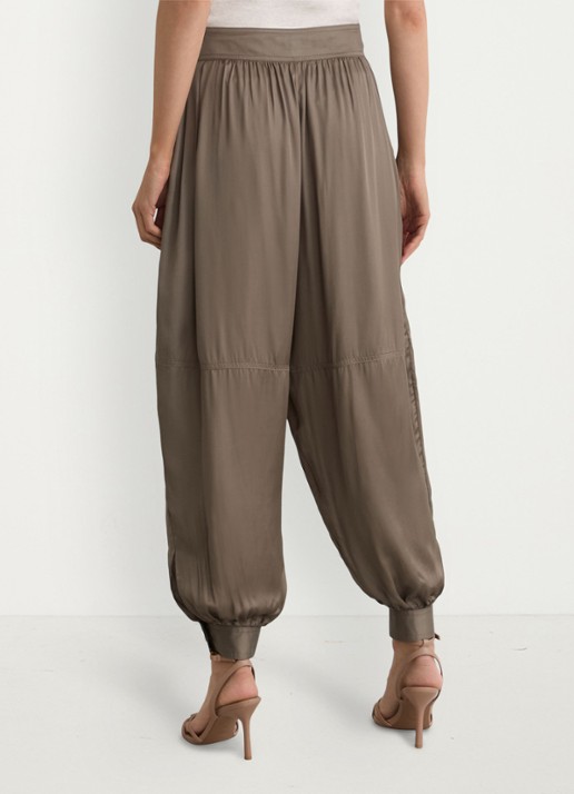 Reiss Neave high waist balloon fit pantalon van satijn - achterkant khaki