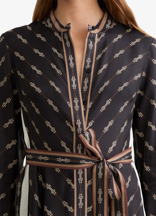 Reiss Nina mini blousejurk met grafische print en strikceintuur  - detail 5 zwart