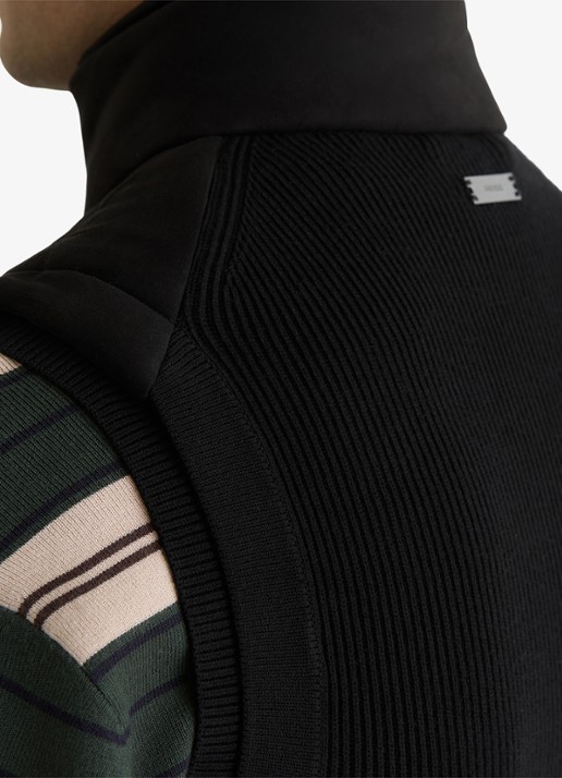 Reiss Orson grofgebreide gilet met steekzakken - detail 5 black / zwart