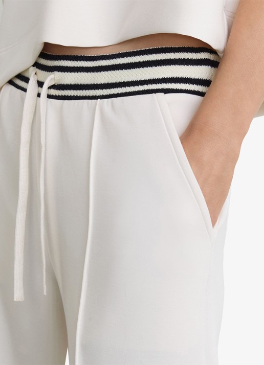 Reiss Petite Verity mid waist wide fit joggingbroek met gestreept detail - detail 6 wit