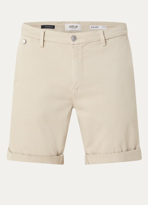 Replay Benni straight fit korte chino met steekzakken - voorkant 3 creme