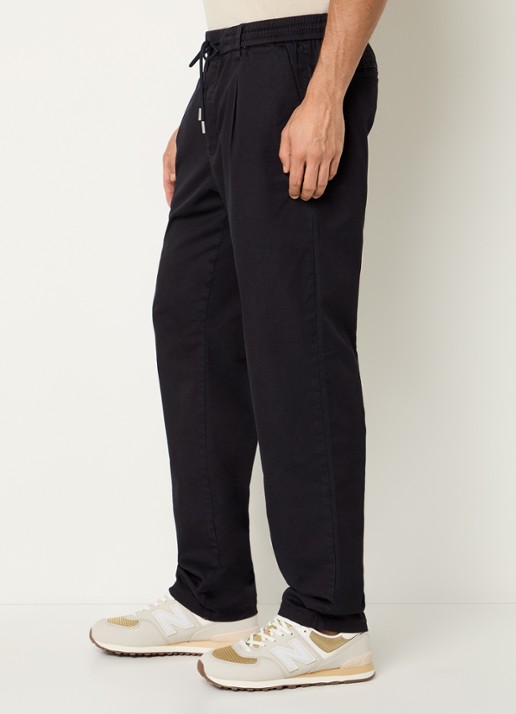 Replay Tapered fit chino met trekkoord en steekzakken - detail 4 donkerblauw