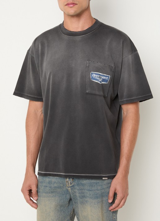 Represent Nothing faster T-shirt met print en borstzak - achterkant 4 antraciet