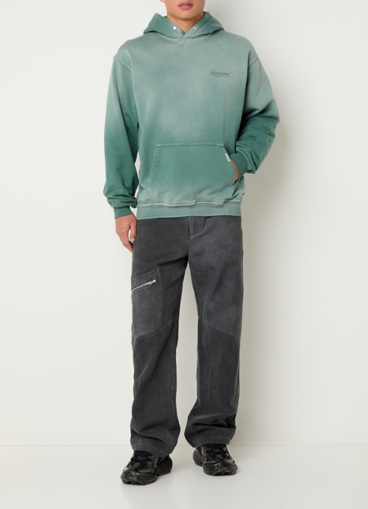 Represent Owners Club hoodie met logo- en backprint - voorkant 2 groen