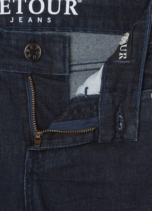 Retour Jeans Mikkie flared jeans met donkere wassing - detail indigo