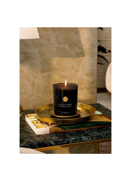 Rituals Black Oudh Scented Candle - geurkaars 360 gram - detail 2 undefined