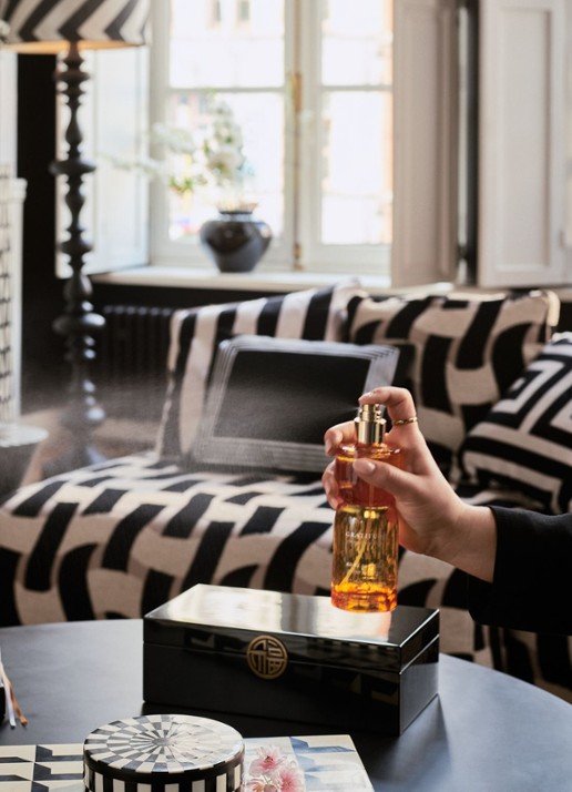 Rituals Gratitude Home Perfume - geurdisffuser 200 ml - detail 4 beige