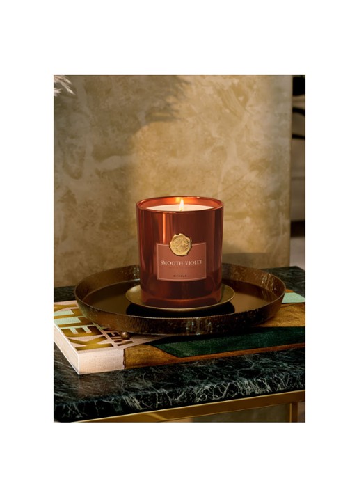 Rituals Smooth Violet geurkaars 360 cm - detail 4 oranjebruin