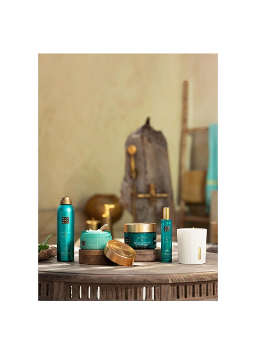 Rituals The Ritual of Karma geurkaars 290 gram - detail turquoise