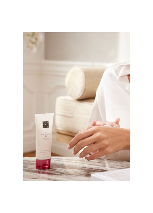 Rituals The Ritual of Sakura Recovery Hand Balm - handcrème - detail 3 undefined