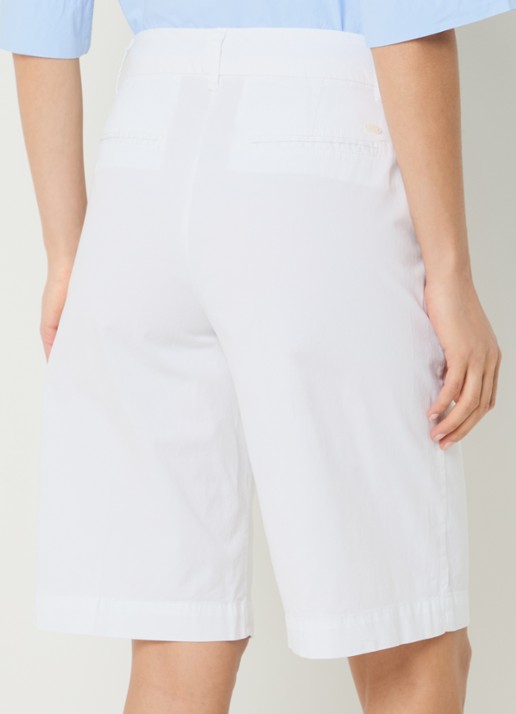 River Woods Base mid waist straight fit korte broek van katoen  - achterkant wit