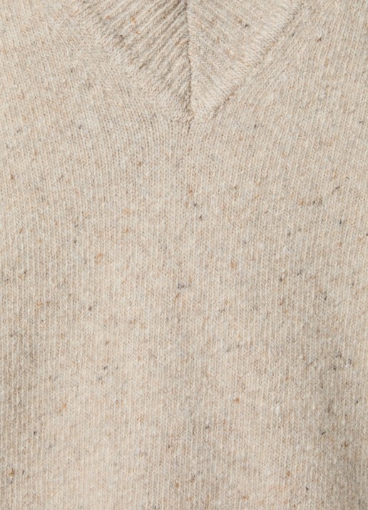 Róhe Classic grofgebreide oversized pullover in kasjmierblend met V-hals - detail 3 khaki