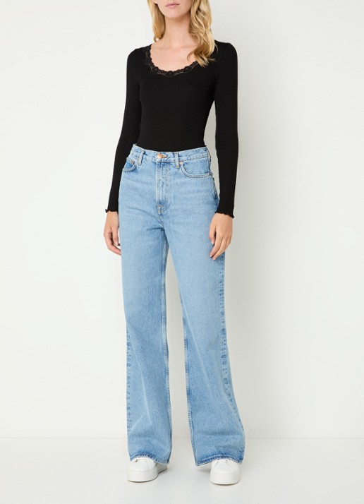 Rosemunde Babette longsleeve in zijdeblend met details van kant - voorkant 2 zwart