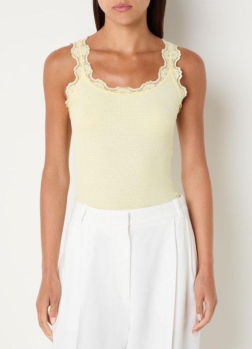 Rosemunde Babette tanktop in zijdeblend met kant - detail 4 lichtgeel