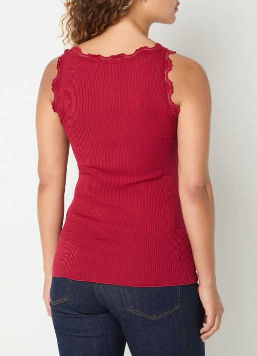 Rosemunde Babette tanktop in zijdeblend met kant - achterkant rood