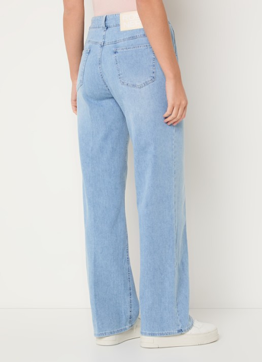 Rosner Studio Audrey high waist wide leg jeans met steekzakken - achterkant indigo