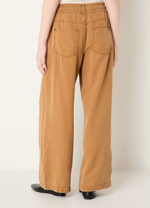 Rosner Studio Mid waist straight fit broek met steekzakken - achterkant 5 bruin