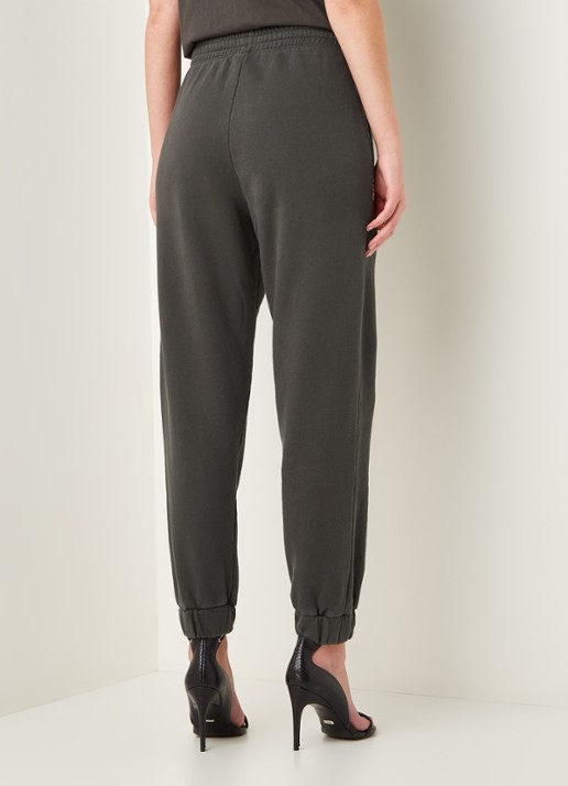 ROTATE Mimi tapered fit joggingbroek van biologisch katoen - achterkant antraciet
