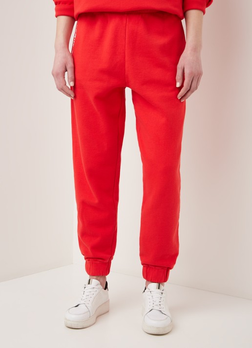 ROTATE Mimi tapered fit joggingbroek van biologisch katoen - detail 2 rood