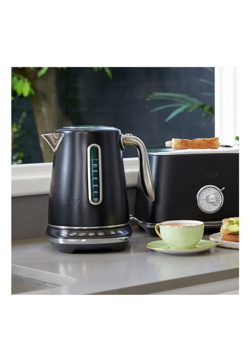 Sage The Soft Top Luxe waterkoker 1,7 liter SKE735BTR  - voorkant 2 zwart