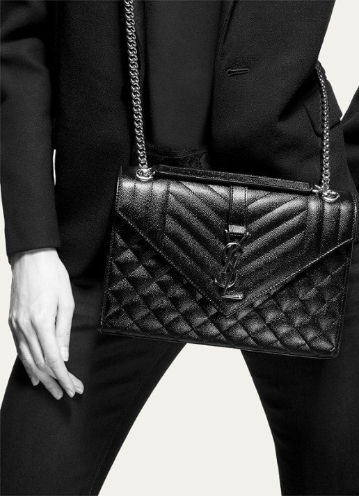 Saint Laurent Envelope Medium schoudertas van kalfsleer - detail 2 zwart