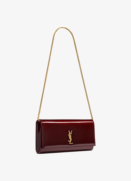 Saint Laurent Kate clutch van lakleer met afneembare schouderriem - detail 2 bordeauxrood