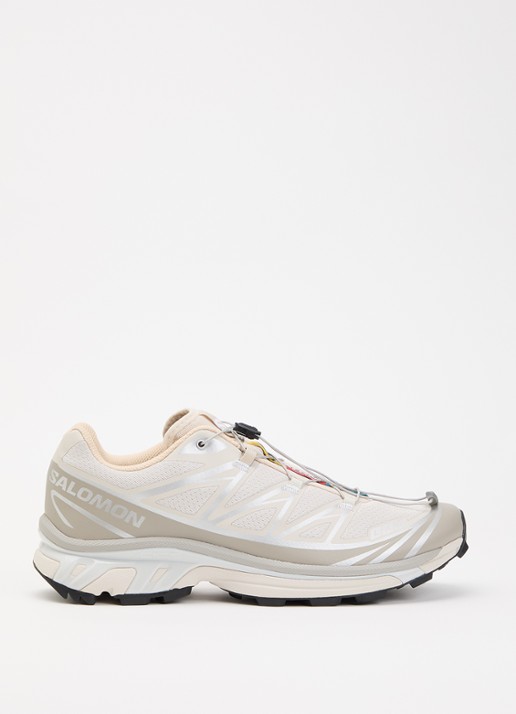 Salomon XT-6 sneaker met mesh details en metallic finish
