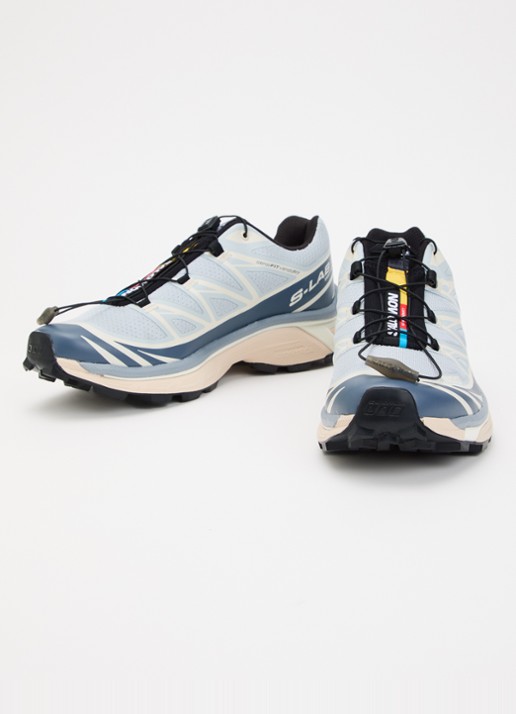 Salomon XT-6 sneaker met mesh details - detail 2 lichtblauw