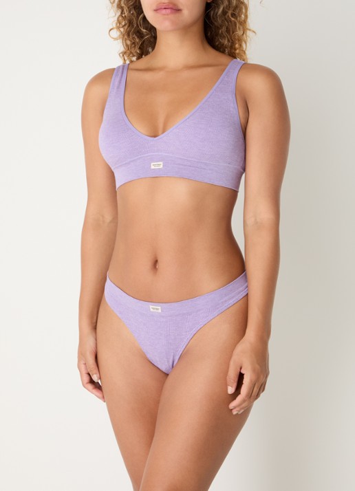 Sam Friday Lucy string met ribstructuur