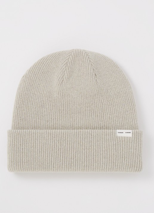 SAMSØE SAMSØE The Beanie fijngebreide muts in wolblend - voorkant lindegroen