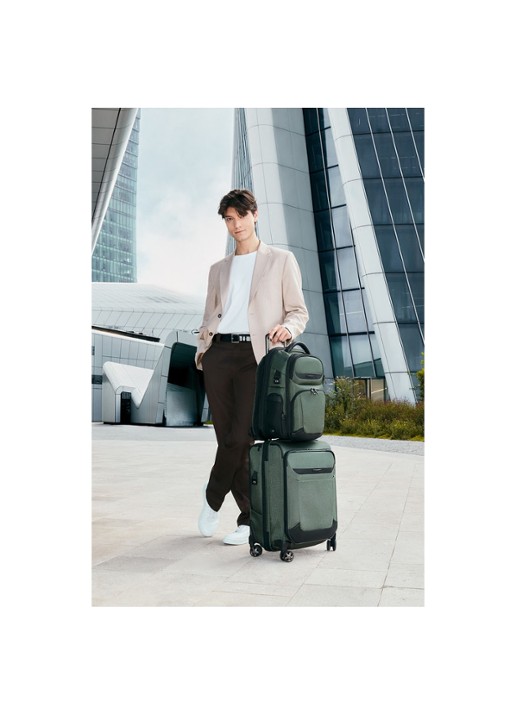 Samsonite Pro-DLX 6 rugzak met 15 inch laptopvak - voorkant 4 groen