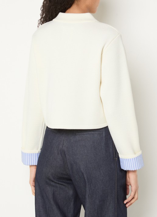 Sandro Fijngebreid cropped vest in wolblend met klepzakken - achterkant gebroken wit