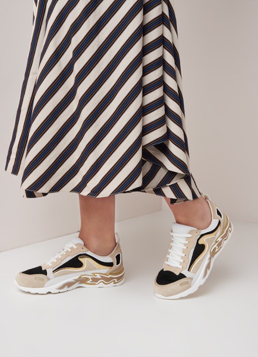 Sandro Flame sneaker met suède details - voorkant 2 zand