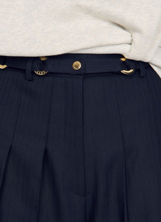 Sandro High waist loose fit korte broek met plooien en afneembare riem - detail 4 donkerblauw