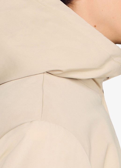 Sandro Jack met capuchon en logo - detail 4 beige