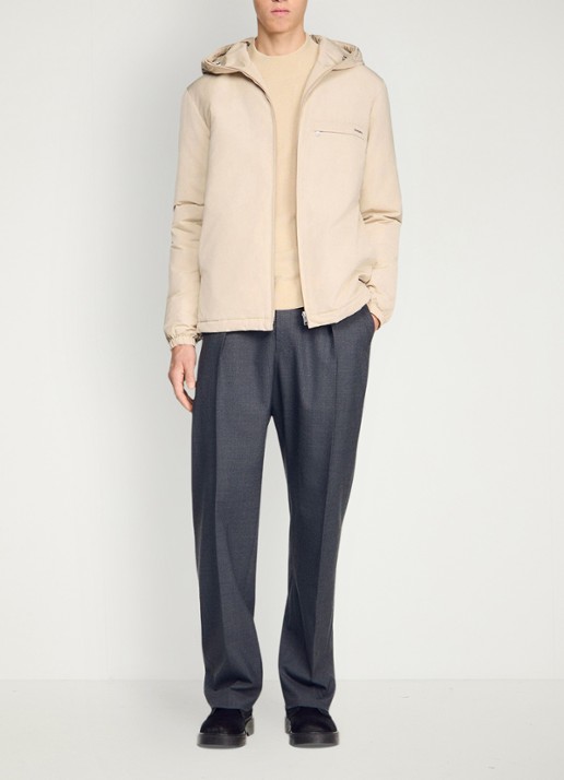 Sandro Jack met capuchon en logo - voorkant beige