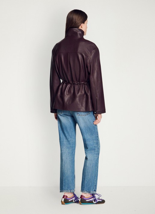 Sandro Oversized jack van lamsleer met opstaande kraag - achterkant 4 bordeauxrood