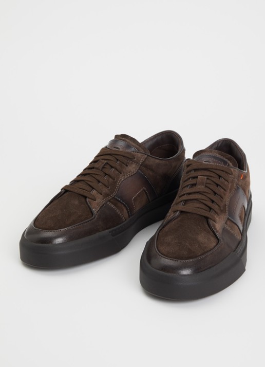 Santoni DBS Sport sneaker van suède met leren details - detail 2 donkerbruin